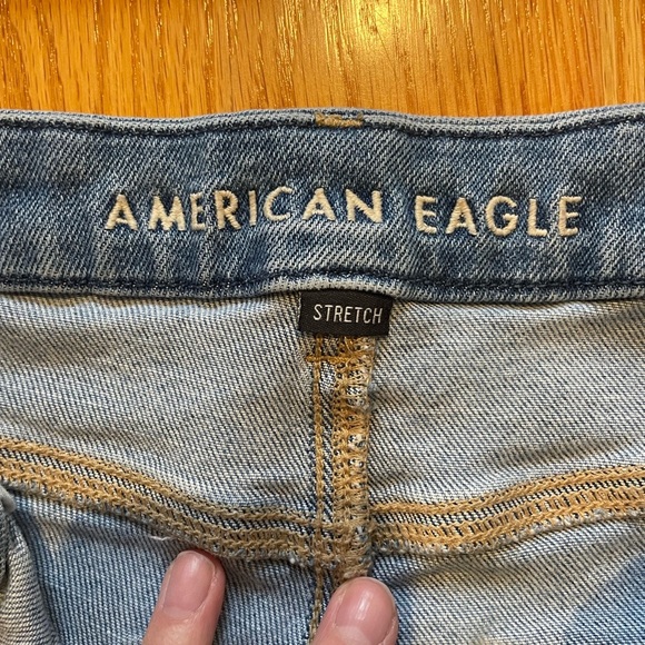 American Eagle Distressed Blue Jeans Women’s 8 Short - Picture 3 of 6